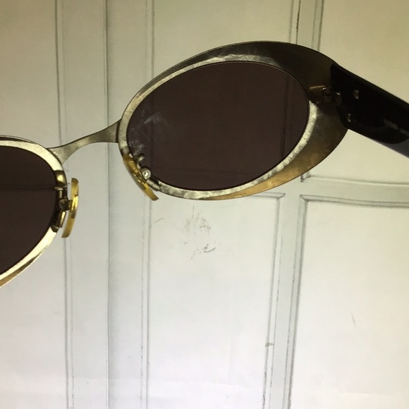 Fendi Sunglasses - Picture 12 of 12